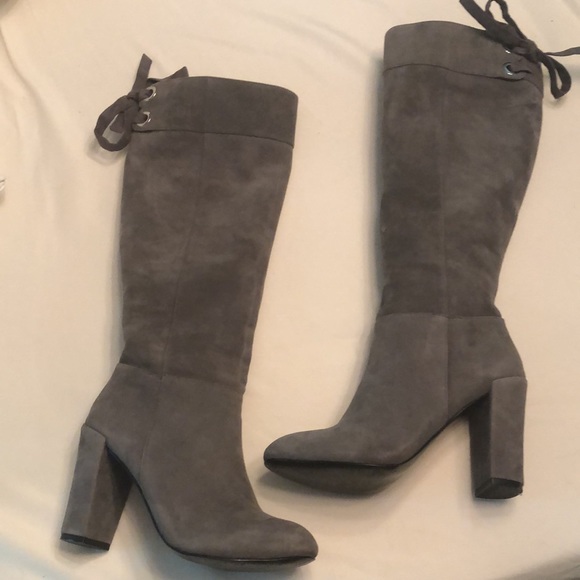 Size 5M Nine West grey suede knee high boots. - Picture 1 of 8